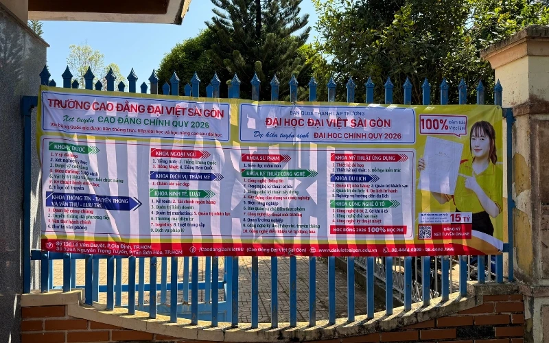 KHỞI ĐỘNG HÀNH TRÌNH TƯ VẤN TUYỂN SINH - HƯỚNG NGHIỆP 2026