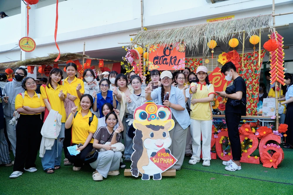 HỘI XUÂN 2026 - ĐẠI VIỆT KHỞI SẮC XUÂN CHÍNH THỨC BÙNG NỔ!