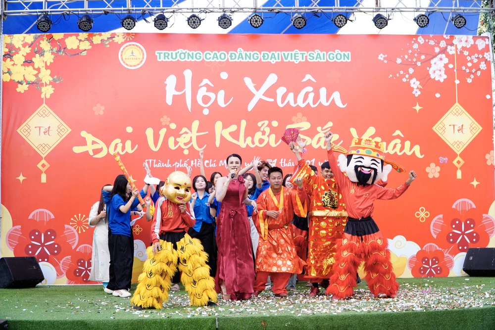 HỘI XUÂN 2026 - ĐẠI VIỆT KHỞI SẮC XUÂN CHÍNH THỨC BÙNG NỔ!