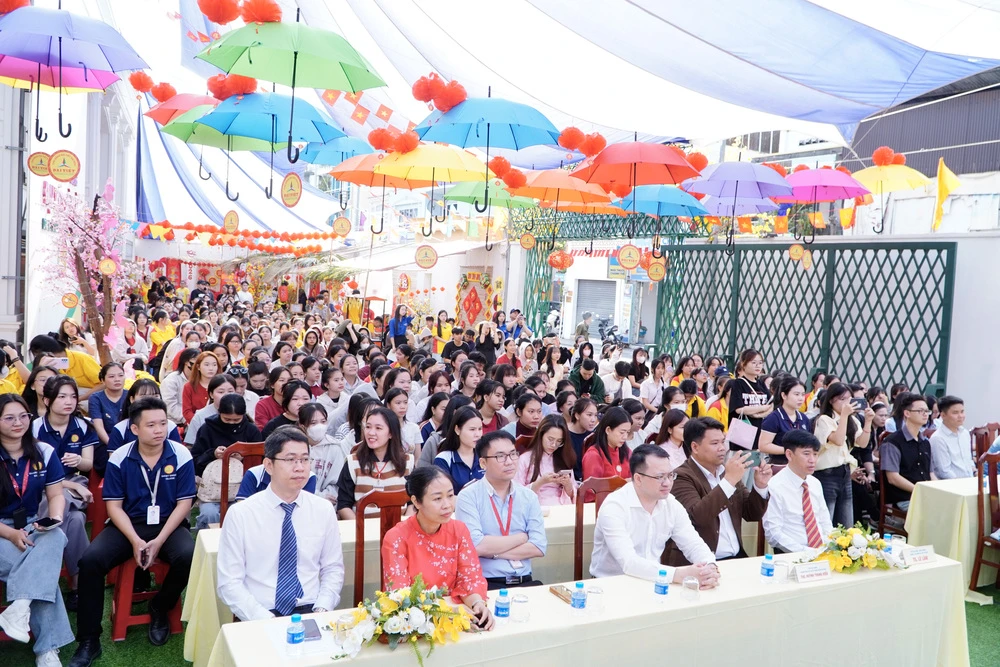 HỘI XUÂN 2026 - ĐẠI VIỆT KHỞI SẮC XUÂN CHÍNH THỨC BÙNG NỔ!