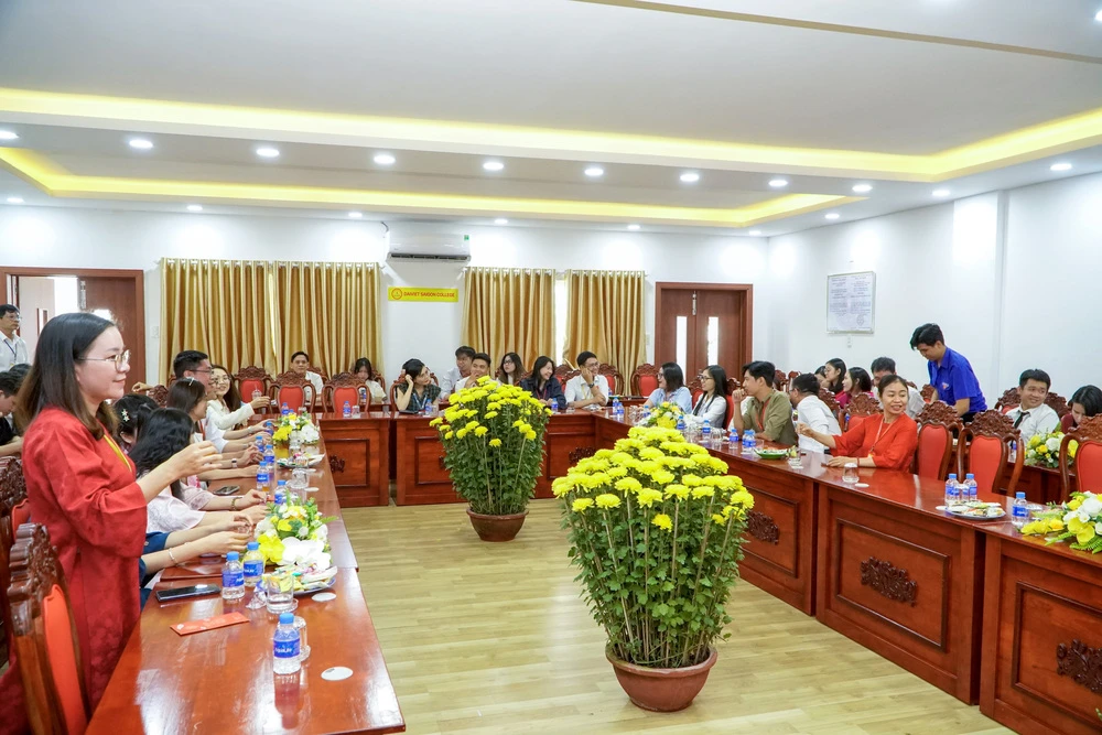 HỌP MẶT TÂN NIÊN - KHỞI ĐẦU HỨNG KHỞI CHO NĂM