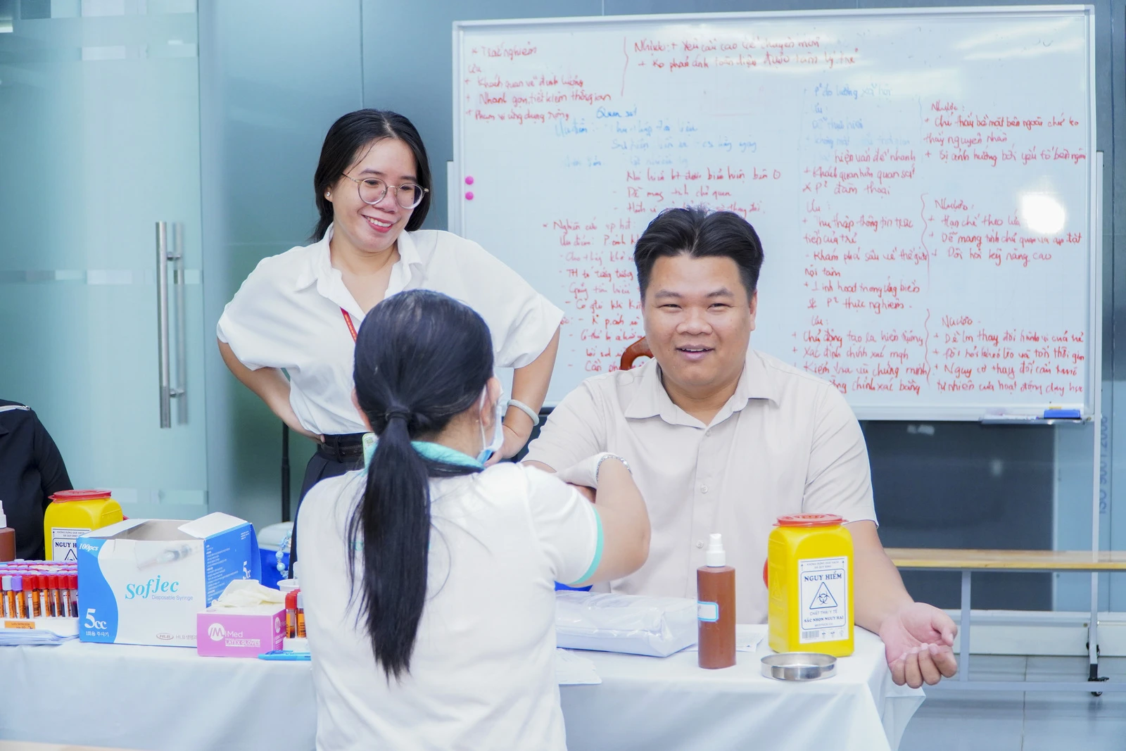 KHÁM SỨC KHỎE ĐỊNH KỲ NĂM 2026 CHO CÁN BỘ, GIẢNG VIÊN VÀ NHÂN VIÊN