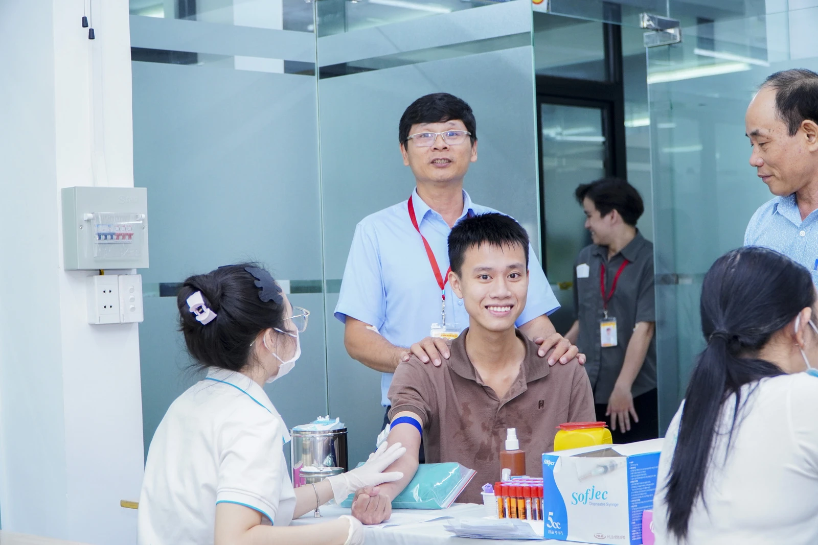 KHÁM SỨC KHỎE ĐỊNH KỲ NĂM 2026 CHO CÁN BỘ, GIẢNG VIÊN VÀ NHÂN VIÊN