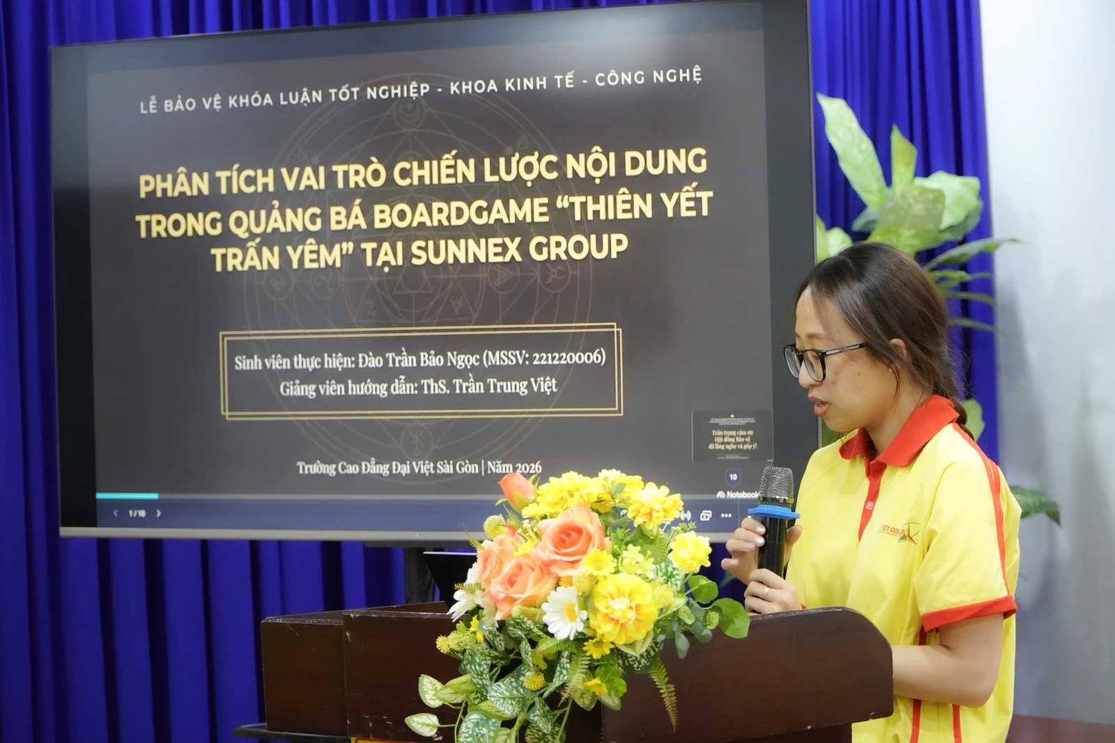 KHÉP LẠI HÀNH TRÌNH - MỞ RA CHẶNG ĐƯỜNG MỚI: BẢO VỆ KHÓA LUẬN KHỐI NGÀNH KINH TẾ