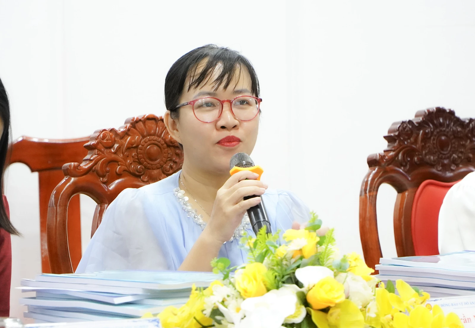 KHÉP LẠI HÀNH TRÌNH - MỞ RA CHẶNG ĐƯỜNG MỚI: BẢO VỆ KHÓA LUẬN KHỐI NGÀNH KINH TẾ