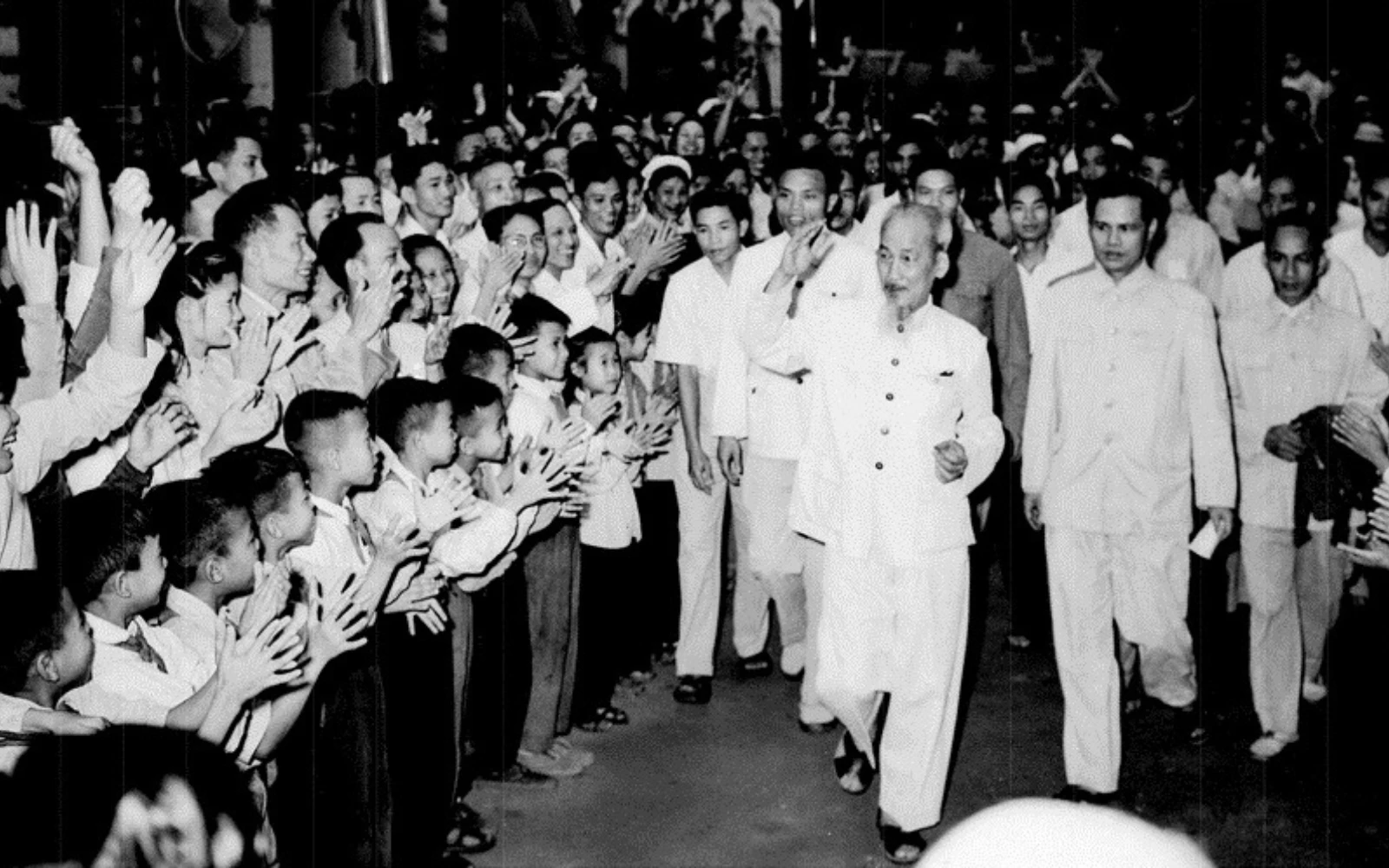 KỶ NIỆM 76 NĂM NGÀY TRUYỀN THỐNG LỰC LƯỢNG THANH NIÊN XUNG PHONG VIỆT NAM (15/7/1950 - 15/7/2026): NGỌN LỬA XUNG KÍCH MÃI SÁNG CÙNG DÂN TỘC