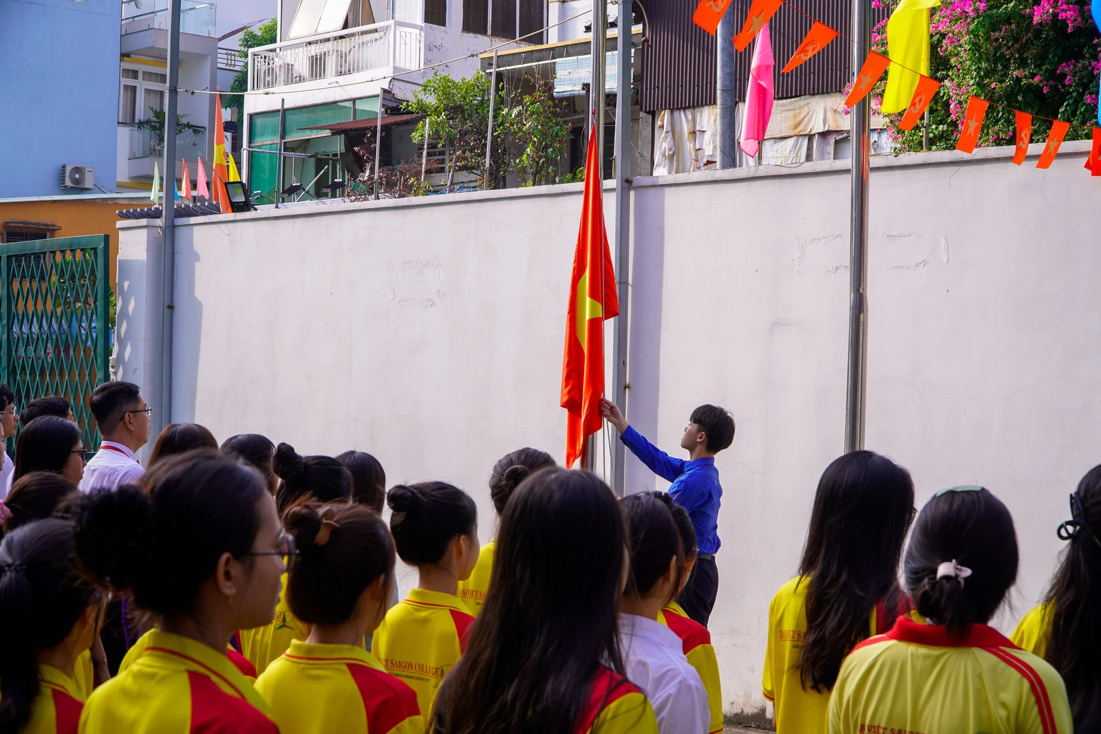 LỄ CHÀO CỜ ĐẦU TUẦN - KHỞI ĐẦU MỘT TUẦN HỌC TẬP ĐẦY NĂNG LƯỢNG