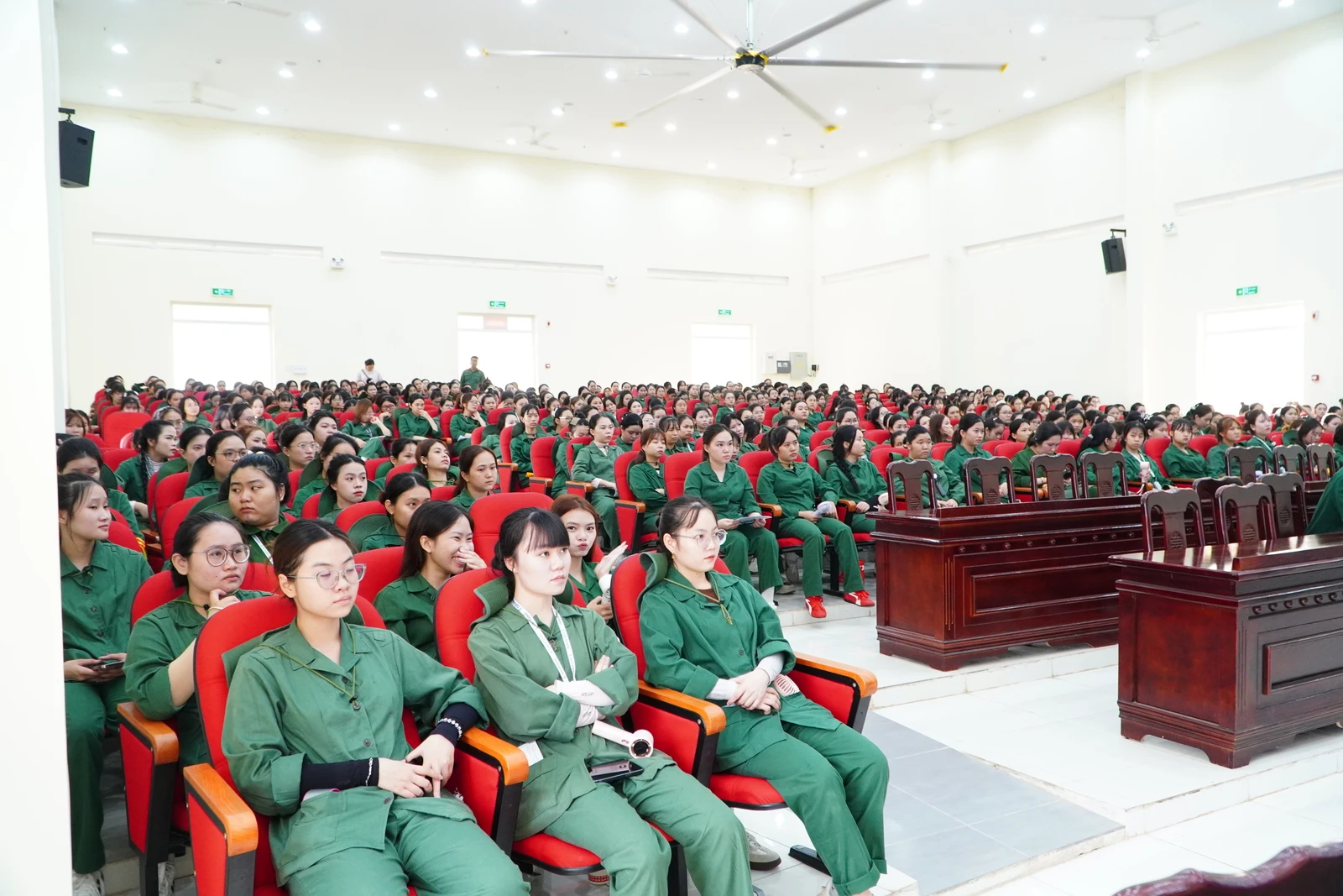 LỄ KHAI GIẢNG MÔN HỌC GIÁO DỤC QUỐC PHÒNG VÀ AN NINH