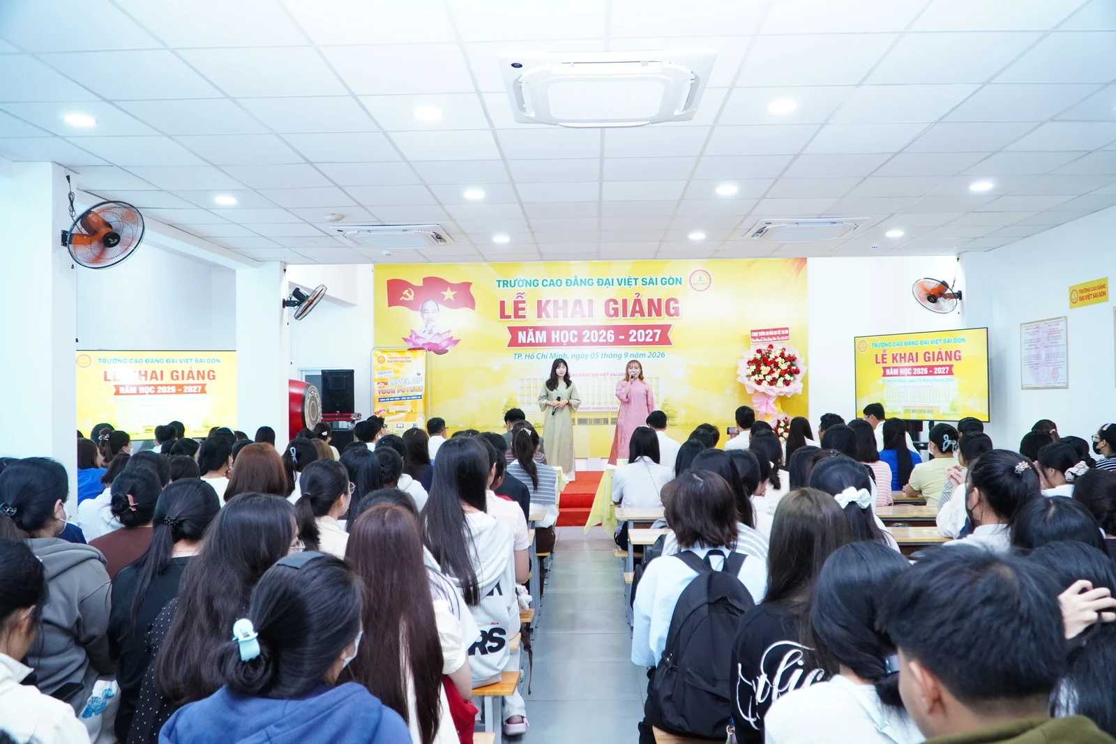 LỄ KHAI GIẢNG NĂM HỌC 2026 - 2027: HƠN 1.500 TÂN SINH VIÊN ĐẠI VIỆT SÀI GÒN CHÍNH THỨC BƯỚC VÀO HÀNH TRÌNH MỚI