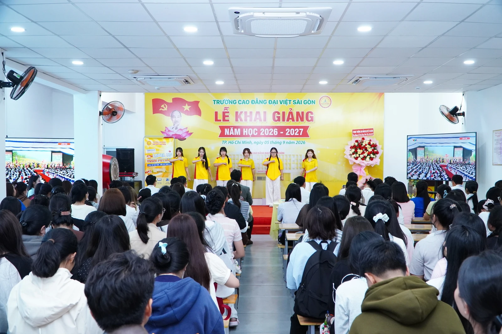 LỄ KHAI GIẢNG NĂM HỌC 2026 - 2027: HƠN 1.500 TÂN SINH VIÊN ĐẠI VIỆT SÀI GÒN CHÍNH THỨC BƯỚC VÀO HÀNH TRÌNH MỚI