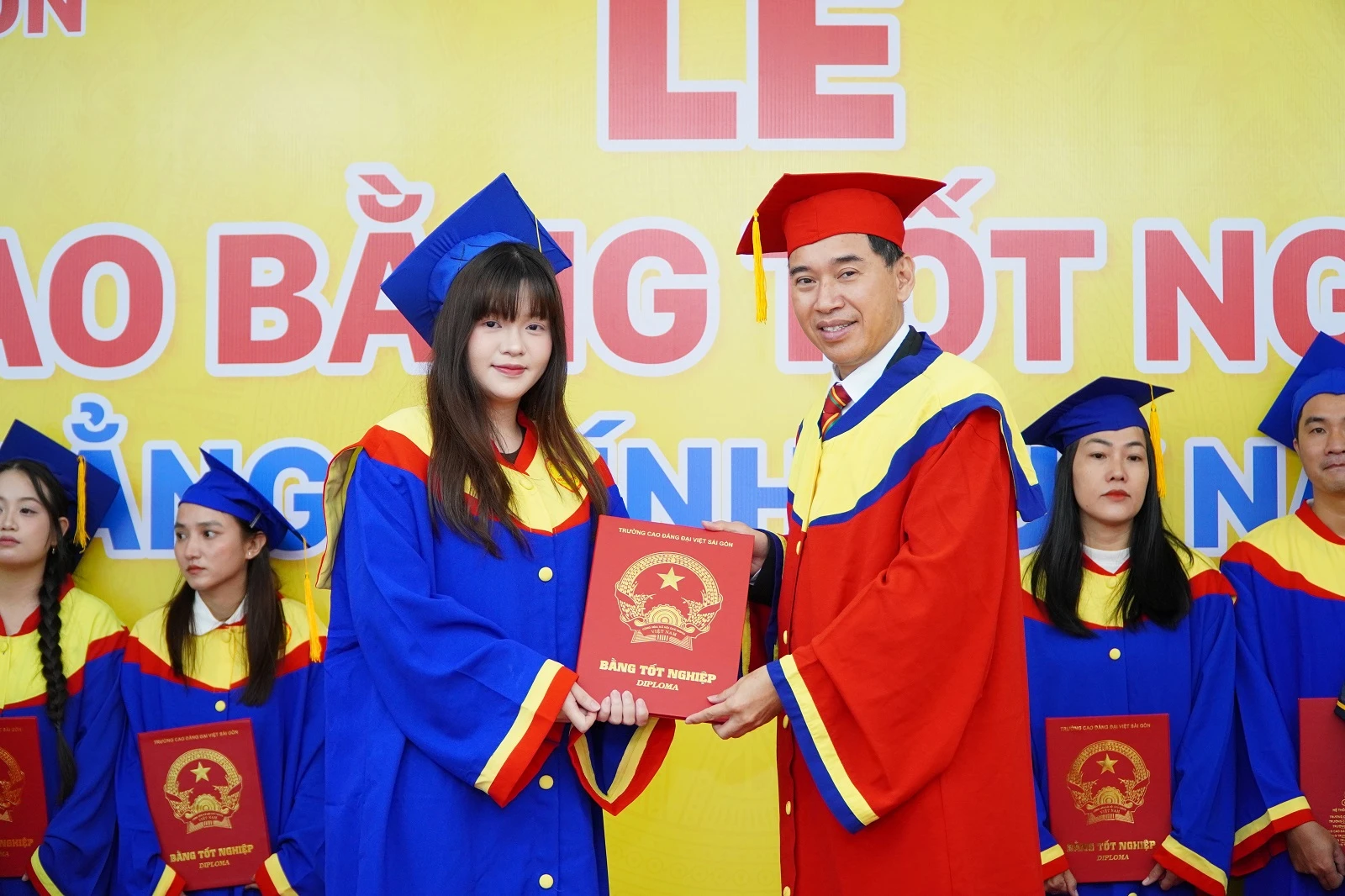 LỄ TRAO BẰNG TỐT NGHIỆP NĂM 2026 - KHI MỖI TẤM BẰNG LÀ MỘT CÂU CHUYỆN ĐÁNG TỰ HÀO