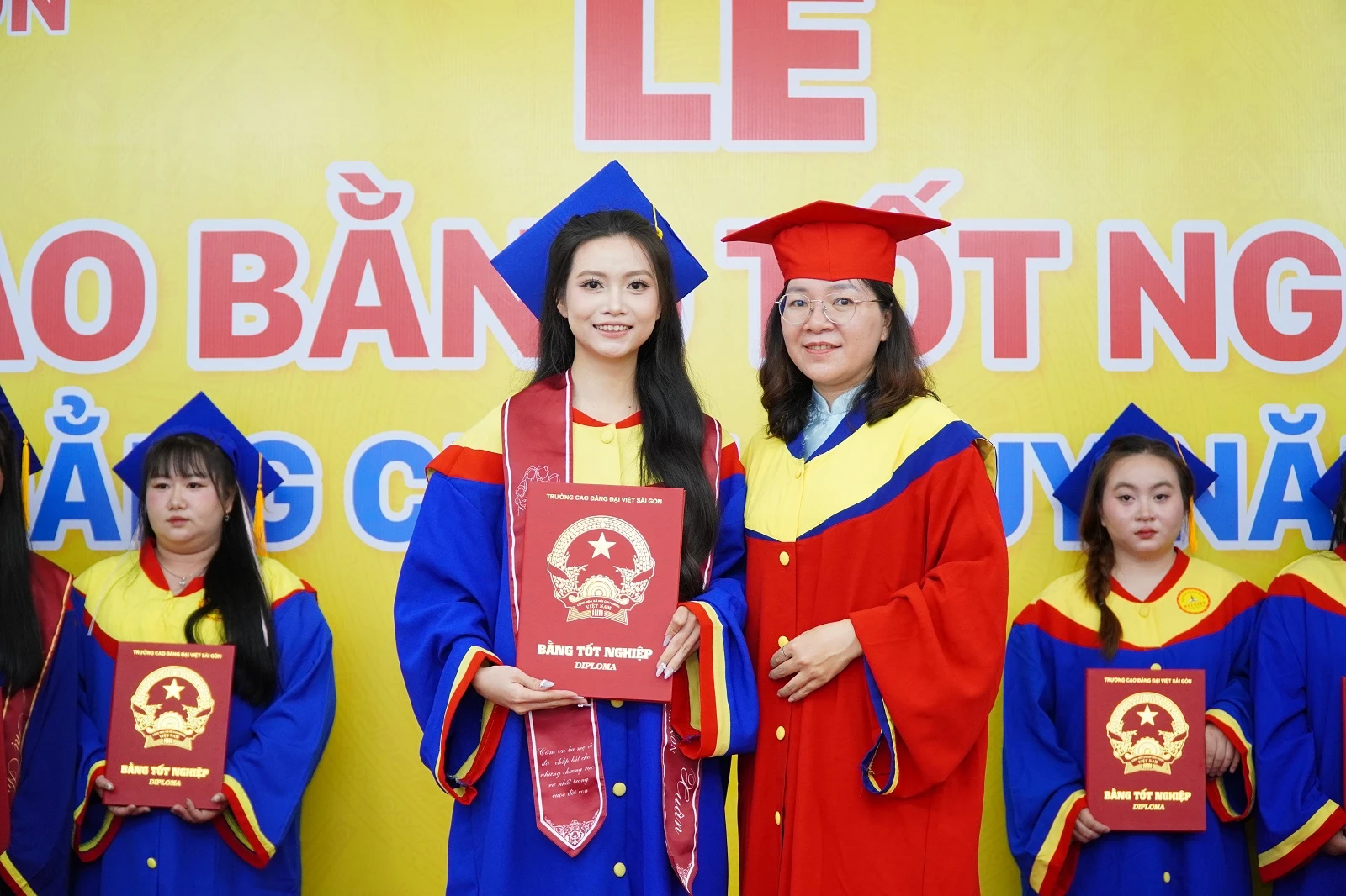 LỄ TRAO BẰNG TỐT NGHIỆP NĂM 2026 - KHI MỖI TẤM BẰNG LÀ MỘT CÂU CHUYỆN ĐÁNG TỰ HÀO