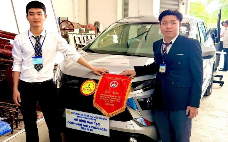 Mô Hình “Chẩn Đoán Và Xử Lý Lỗi Hệ Thống Điều Khiển Ô Tô”