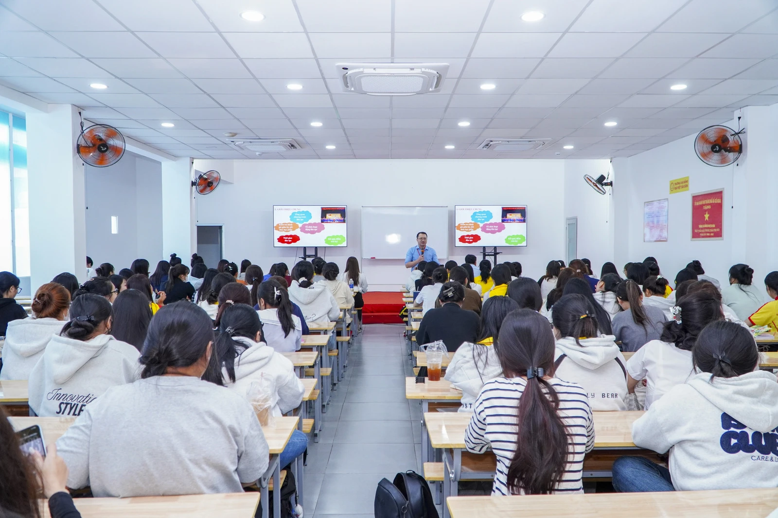 SINH HOẠT "QUY CHẾ ĐÀO TẠO & CHUẨN ĐẦU RA" DÀNH CHO TÂN SINH VIÊN K26