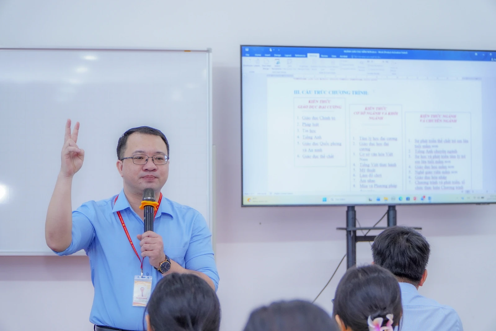 SINH HOẠT "QUY CHẾ ĐÀO TẠO & CHUẨN ĐẦU RA" DÀNH CHO TÂN SINH VIÊN K26