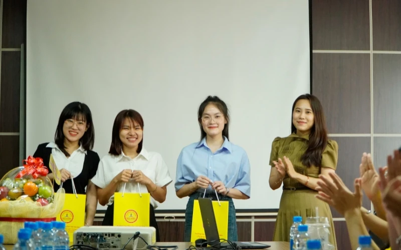 Sinh Viên Ngành Tiếng Trung Quốc Trải Nghiệm Thực Tế Tại Doanh Nghiệp Sunyin Việt Nam