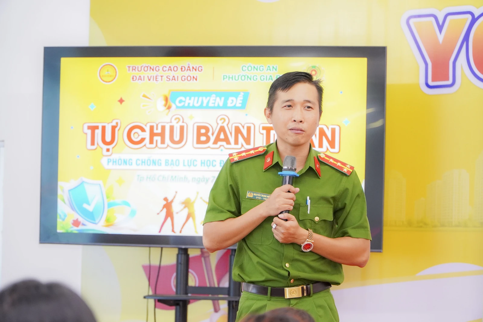 TÂN SINH VIÊN K26 - ĐỢT 2 TRANG BỊ KỸ NĂNG ỨNG XỬ VÀ NÂNG CAO NHẬN THỨC PHÒNG, CHỐNG TỆ NẠN XÃ HỘI