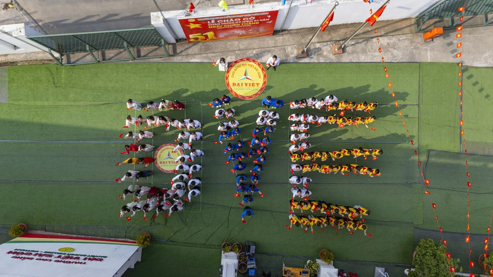 THÁNG TƯ VỀ, NGHE KHÚC KHẢI HOÀN CA TRONG DÒNG CHẢY KÝ ỨC