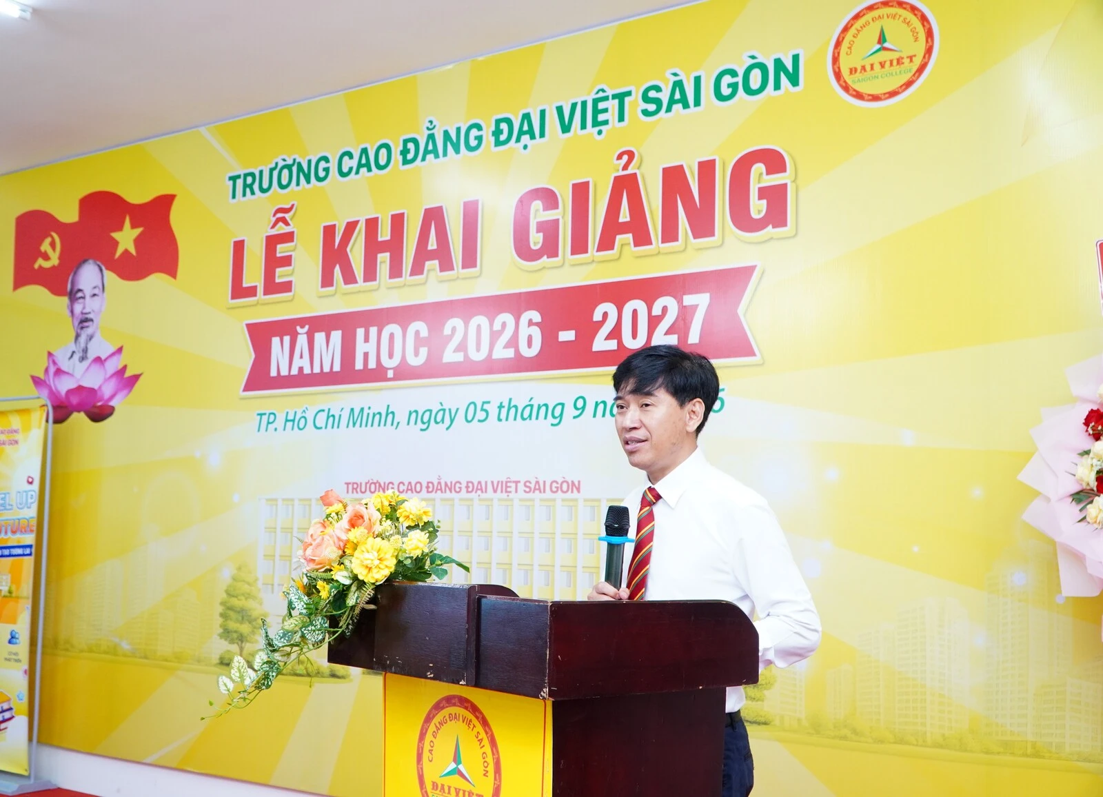 THÔNG ĐIỆP CỦA HIỆU TRƯỞNG TRONG LỄ KHAI GIẢNG NĂM HỌC 2026 - 2027