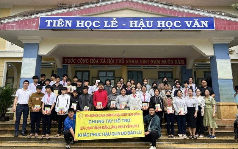 TIẾP NỐI HÀNH TRÌNH - THẮP LÊN NIỀM TIN TẠI TRƯỜNG THCS NGUYỄN CHÍ THANH