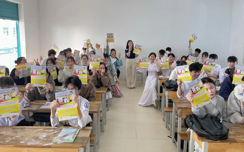 TIẾP TỤC HÀNH TRÌNH TƯ VẤN HƯỚNG NGHIỆP 2026 - TẠI TỈNH KHÁNH HÒA - TRƯỜNG THPT TRẦN QUÝ CÁP