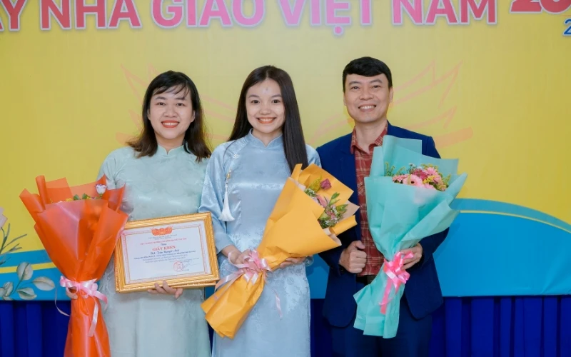 Tri Ân 20/11: Đại Việt Sài Gòn Tôn Vinh Hai Nhà Giáo Ưu Túv