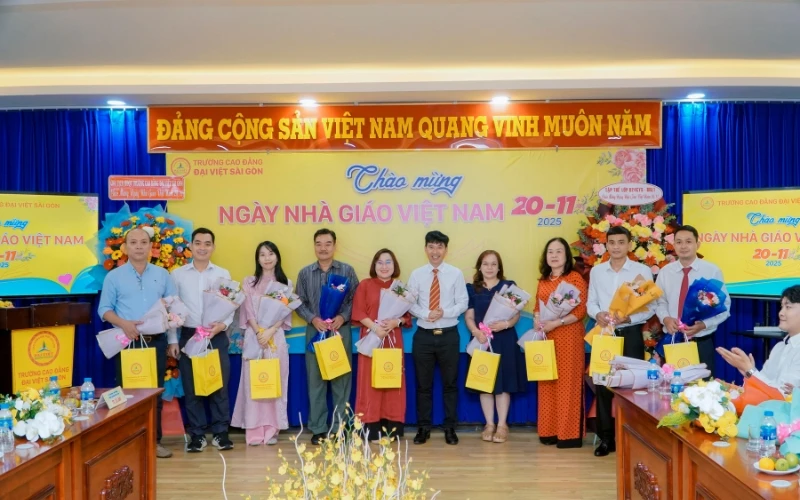 Tri Ân 20/11: Đại Việt Sài Gòn Tôn Vinh Hai Nhà Giáo Ưu Túv