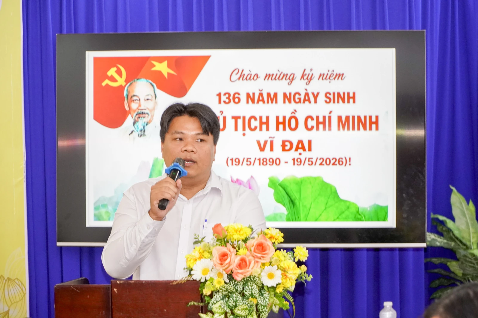 TRƯỜNG CAO ĐẲNG ĐẠI VIỆT SÀI GÒN KỶ NIỆM 136 NĂM NGÀY SINH CHỦ TỊCH HỒ CHÍ MINH VÀ TRAO QUYẾT ĐỊNH BCH ĐOÀN TRƯỜNG NHIỆM KỲ 2025 - 2028