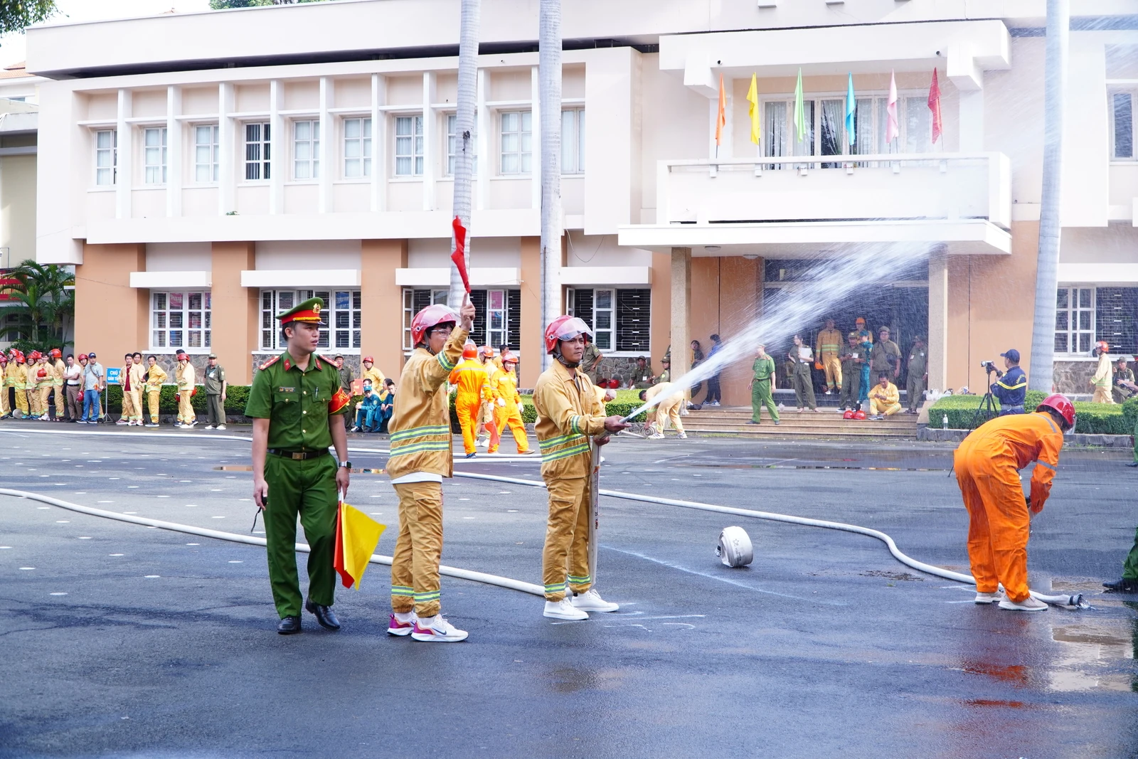 TRƯỜNG CAO ĐẲNG ĐẠI VIỆT SÀI GÒN THAM GIA HỘI THAO NGHIỆP VỤ CHỮA CHÁY VÀ CỨU NẠN, CỨU HỘ NĂM 2026