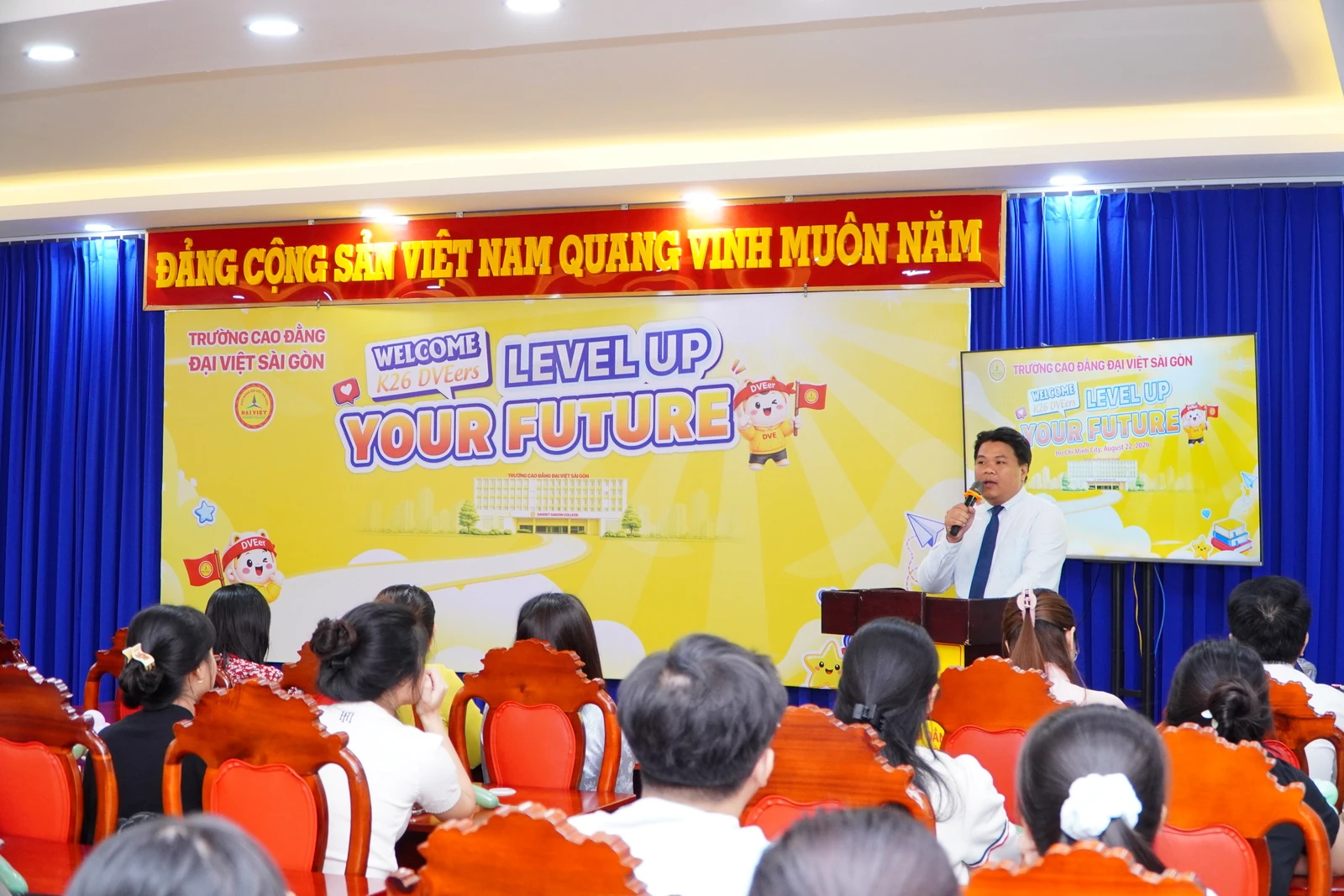 TRƯỜNG CAO ĐẲNG ĐẠI VIỆT SÀI GÒN TỔ CHỨC LỄ CHÀO TÂN SINH VIÊN K26 – ĐỢT 4