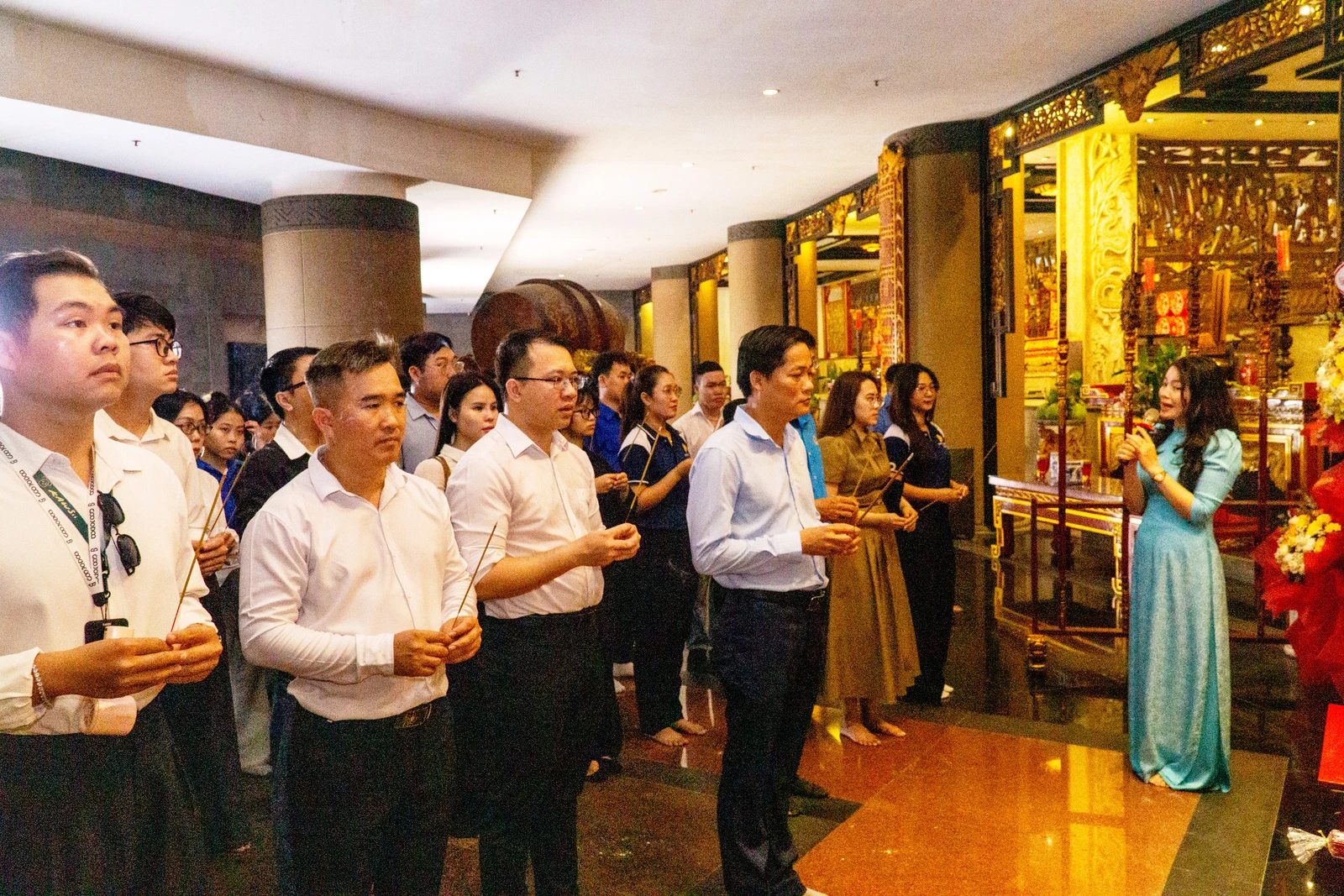 TRƯỜNG CAO ĐẲNG ĐẠI VIỆT SÀI GÒN TỔ CHỨC LỄ DÂNG HƯƠNG TƯỞNG NIỆM CÁC VUA HÙNG