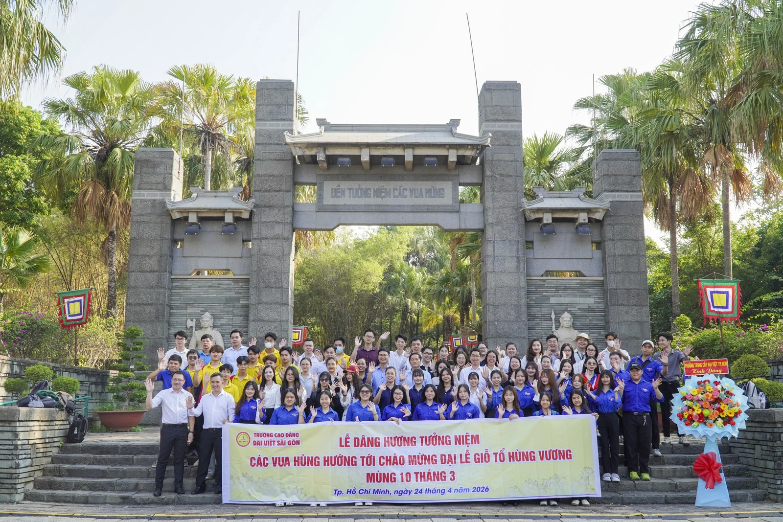 TRƯỜNG CAO ĐẲNG ĐẠI VIỆT SÀI GÒN TỔ CHỨC LỄ DÂNG HƯƠNG TƯỞNG NIỆM CÁC VUA HÙNG