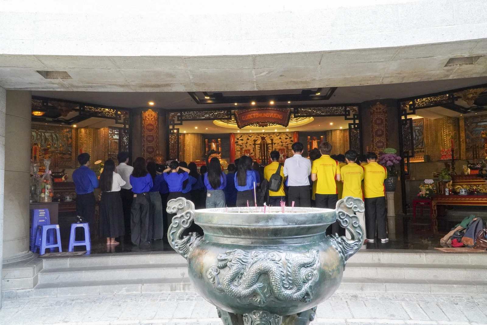 TRƯỜNG CAO ĐẲNG ĐẠI VIỆT SÀI GÒN TỔ CHỨC LỄ DÂNG HƯƠNG TƯỞNG NIỆM CÁC VUA HÙNG