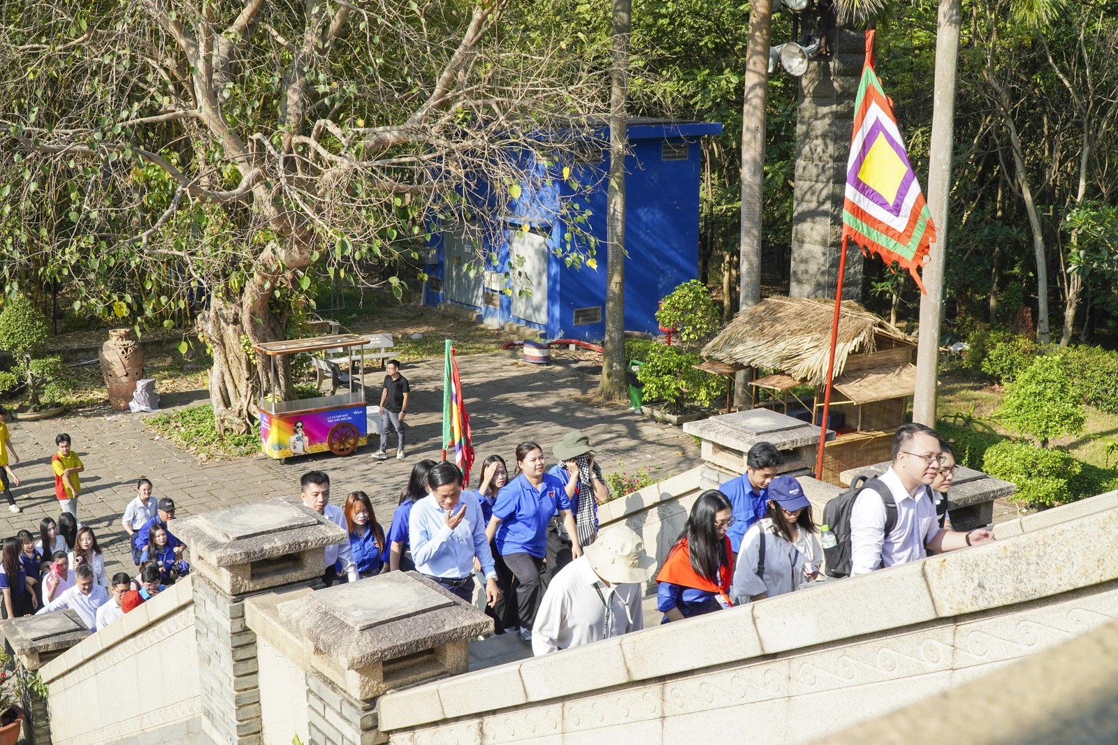 TRƯỜNG CAO ĐẲNG ĐẠI VIỆT SÀI GÒN TỔ CHỨC LỄ DÂNG HƯƠNG TƯỞNG NIỆM CÁC VUA HÙNG