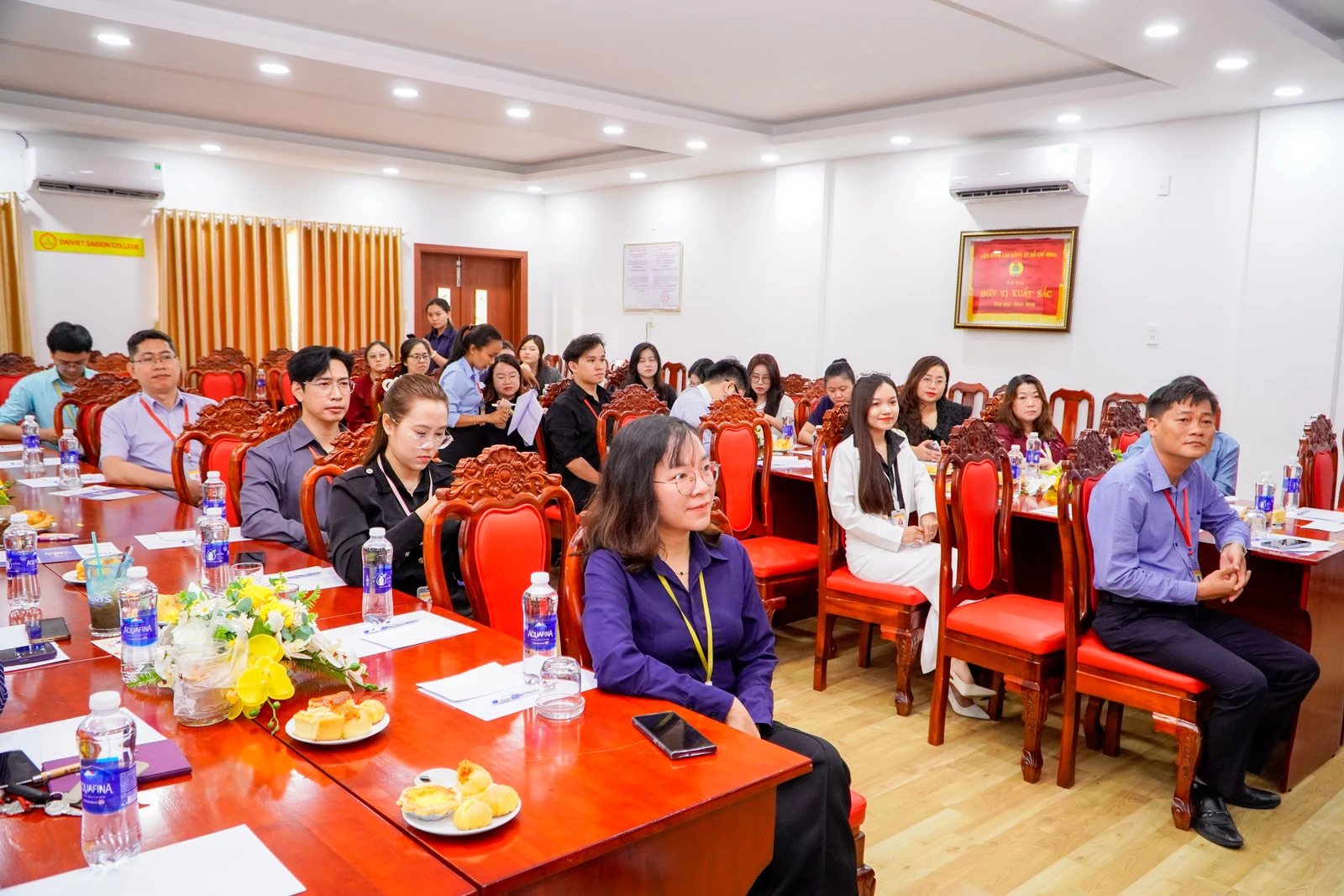 TRƯỜNG CAO ĐẲNG ĐẠI VIỆT SÀI GÒN TỔ CHỨC TẬP HUẤN “KỸ NĂNG THÀNH CÔNG” CHO CÁN BỘ, GIẢNG VIÊN VÀ NHÂN VIÊN