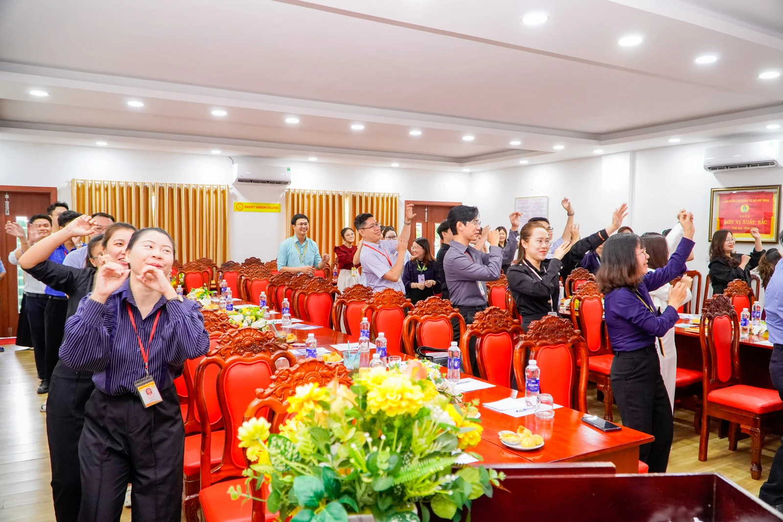 TRƯỜNG CAO ĐẲNG ĐẠI VIỆT SÀI GÒN TỔ CHỨC TẬP HUẤN “KỸ NĂNG THÀNH CÔNG” CHO CÁN BỘ, GIẢNG VIÊN VÀ NHÂN VIÊN