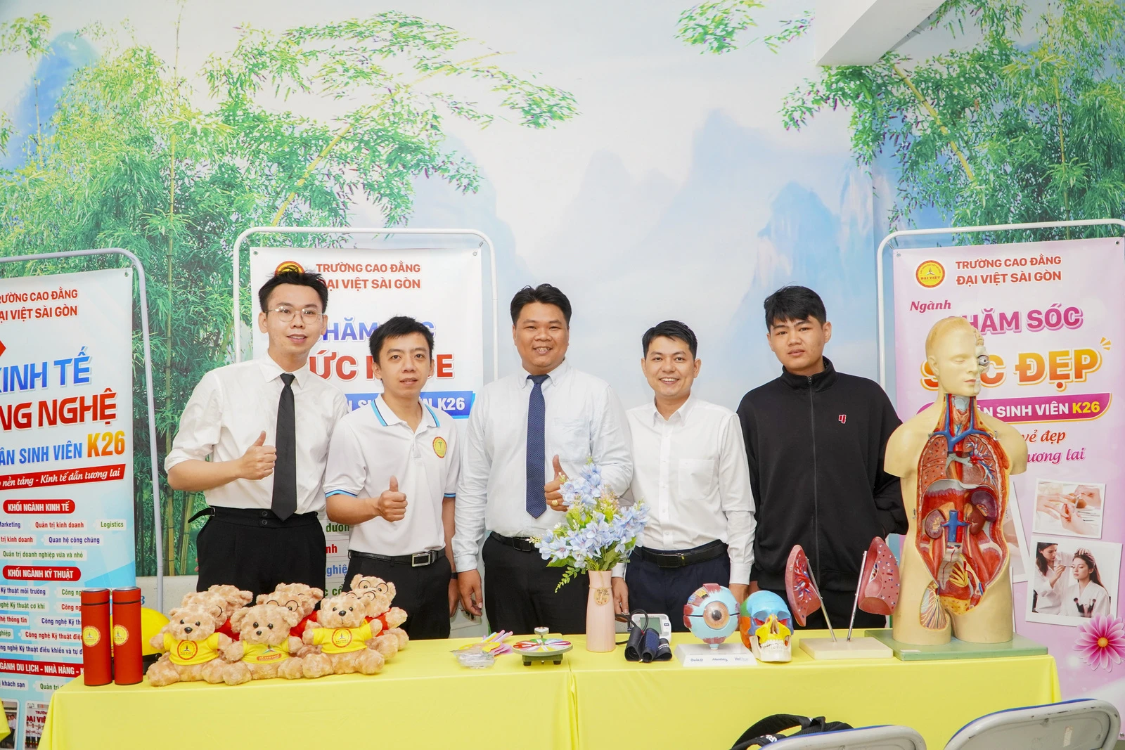 TRƯỜNG CAO ĐẲNG ĐẠI VIỆT SÀI GÒN TỔ CHỨC THÀNH CÔNG LỄ CHÀO ĐÓN TÂN SINH VIÊN K26 – ĐỢT 2