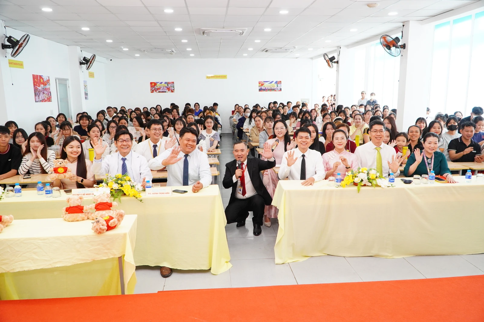 TRƯỜNG CAO ĐẲNG ĐẠI VIỆT SÀI GÒN TỔ CHỨC THÀNH CÔNG LỄ CHÀO ĐÓN TÂN SINH VIÊN K26 – ĐỢT 2