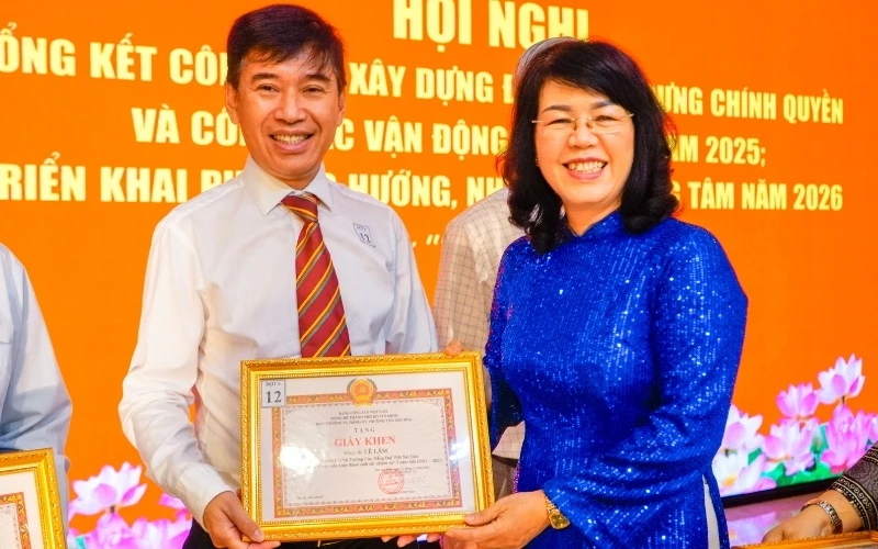 TRƯỜNG CAO ĐẲNG ĐẠI VIỆT SÀI GÒN VINH DỰ NHẬN KHEN THƯỞNG TẠI HỘI NGHỊ TỔNG KẾT CÔNG TÁC NĂM 2025