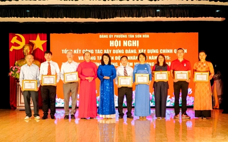 TRƯỜNG CAO ĐẲNG ĐẠI VIỆT SÀI GÒN VINH DỰ NHẬN KHEN THƯỞNG TẠI HỘI NGHỊ TỔNG KẾT CÔNG TÁC NĂM 2025