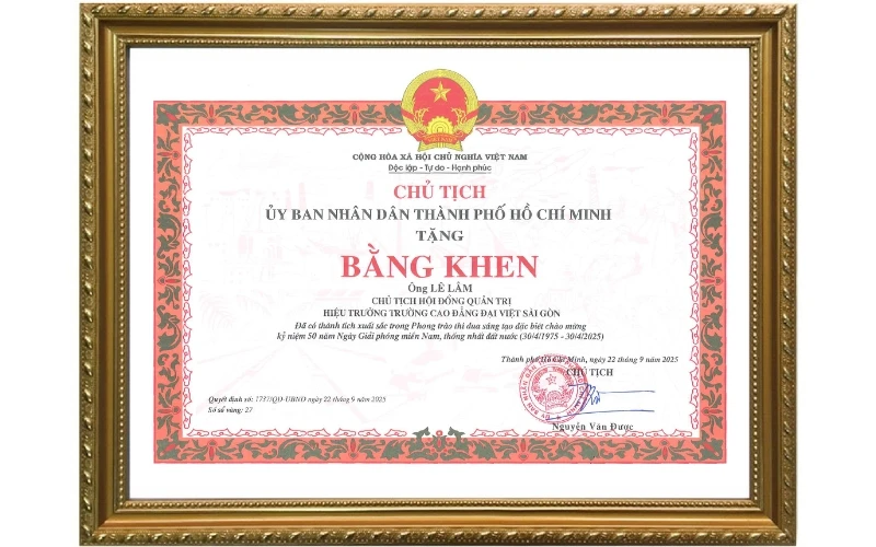 Ubnd Tp. Hồ Chí Minh Trao Tặng Bằng Khen Thành Tích Xuất Sắc Đặc Biệt Cho Trường Cao Đẳng Đại Việt Sài Gòn