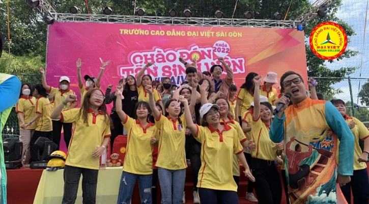 Khoảnh Khắc Đại Việt - Chào Tân Sinh Viên 2022 | Trường Cao Đẳng Đại Việt Sài Gòn