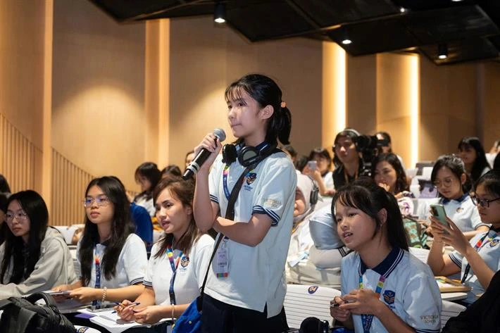 Chung tay thúc đẩy giáo dục về năng lực tái tạo và biến đổi khí hậu