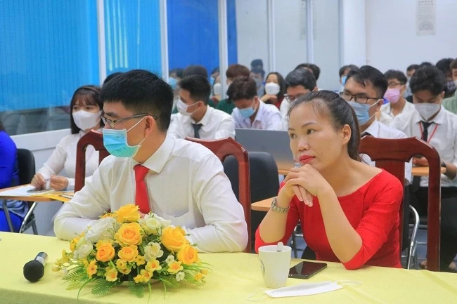 Trường Cao đẳng Đại Việt Sài Gòn tổ chức Lễ Khai giảng đợt 3 cho Tân sinh viên khóa 2022