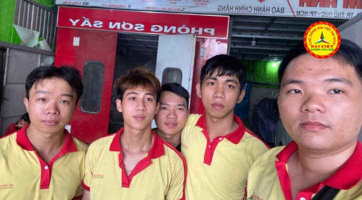 Công Việc Thực Tập Của Sinh Viên Công Nghệ Ô Tô | Trường Cao Đẳng Đại Việt Sài Gòn