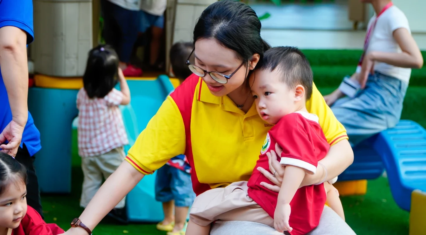 Em chưa từng làm mẹ nhưng em có một đàn con | Trường Cao Đẳng Đại Việt Sài Gòn