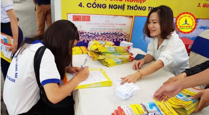 Khoa Kỹ Thuật Công Nghệ Tư Vấn Hướng Nghiệp | Trường Cao Đẳng Đại Việt Sài Gòn