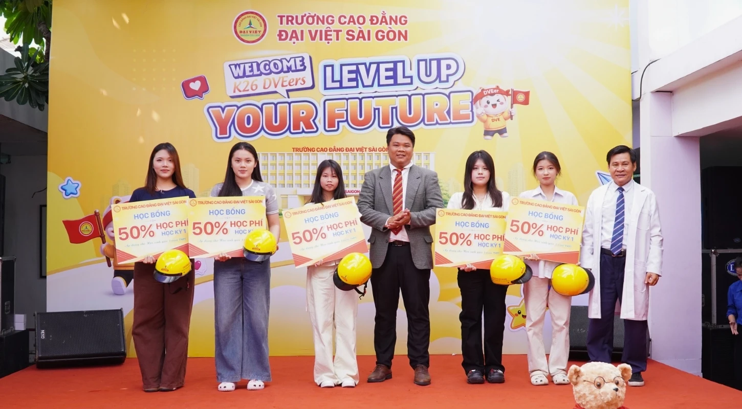 KHỞI ĐẦU HÀNH TRÌNH MỚI – KHOA CHĂM SÓC SỨC KHỎE CHÀO ĐÓN TÂN SINH VIÊN TẠI LỄ KHAI GIẢNG NGÀY 18/07 | Trường Cao Đẳng Đại Việt Sài Gòn