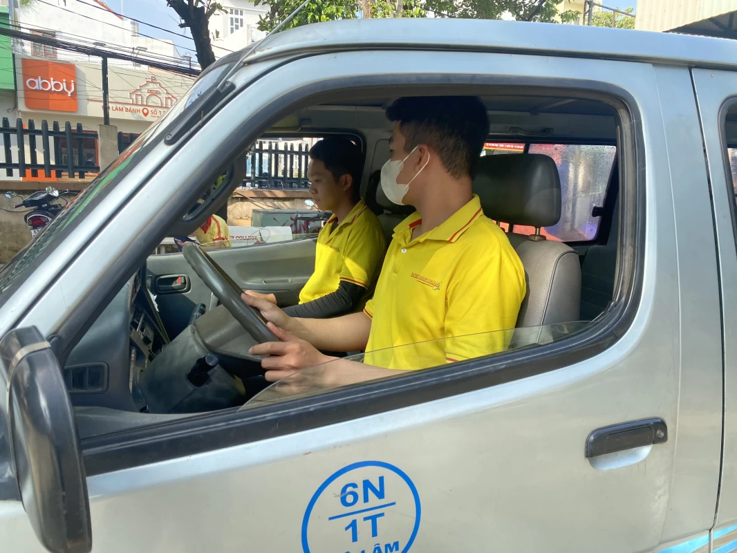 Kỹ Thuật Vận Hành Ô Tô - Môn Học Trải Nghiệm Thực Tế | Trường Cao Đẳng Đại Việt Sài Gòn