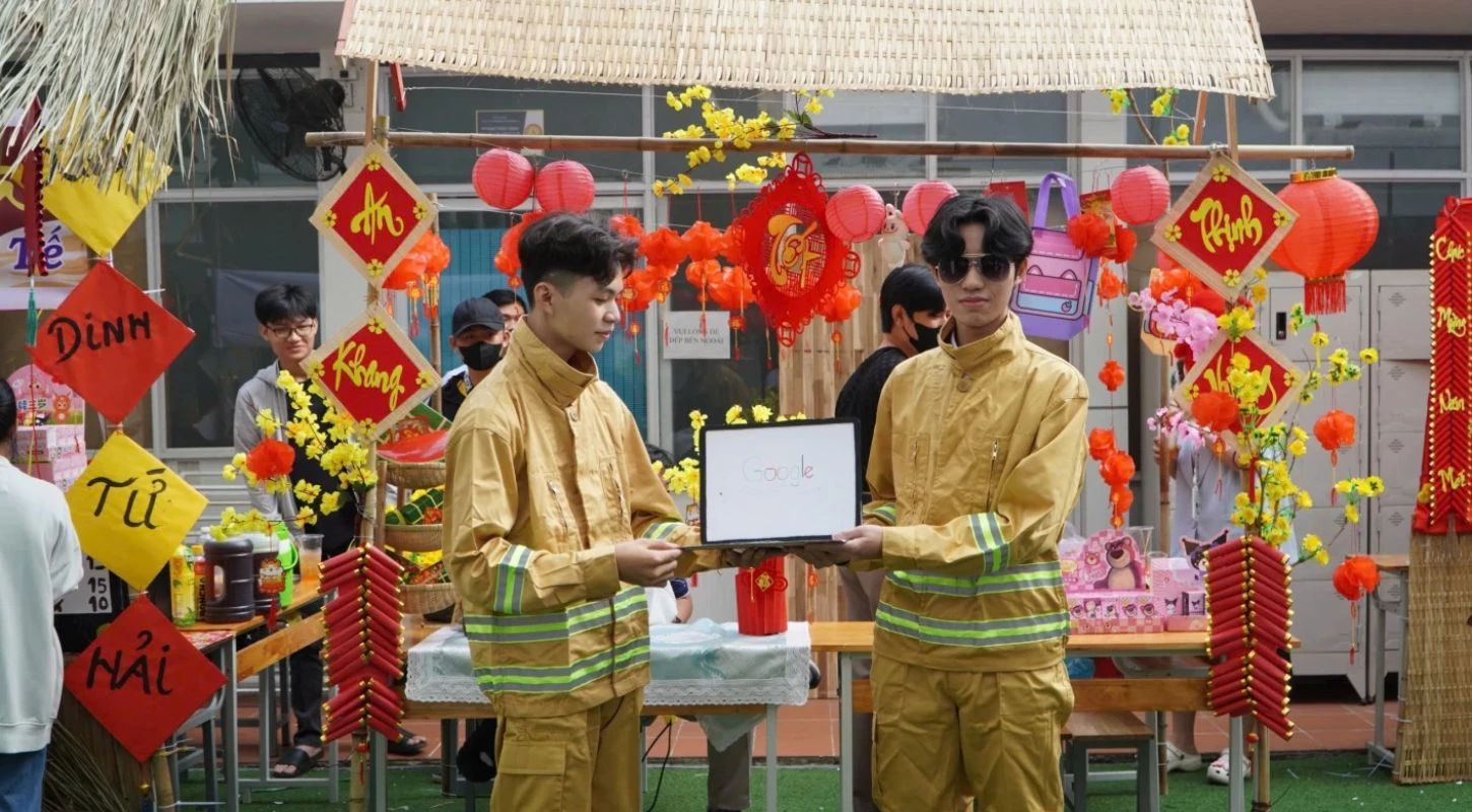 Sinh Viên Khoa Kỹ Thuật Công Nghệ Tỏa Sáng Tại Hội Xuân Trường Cao Đẳng Đại Việt Sài Gòn | Trường Cao Đẳng Đại Việt Sài Gòn